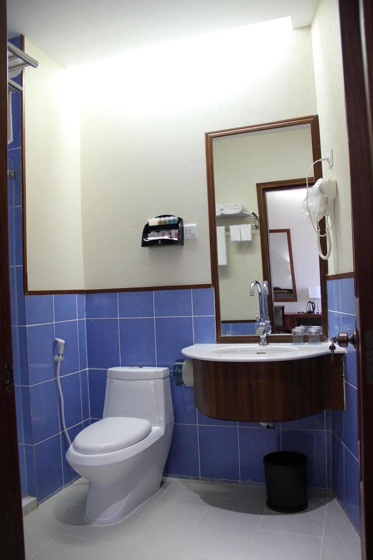 Sky Man Hotel Gyogon Kültér fotó