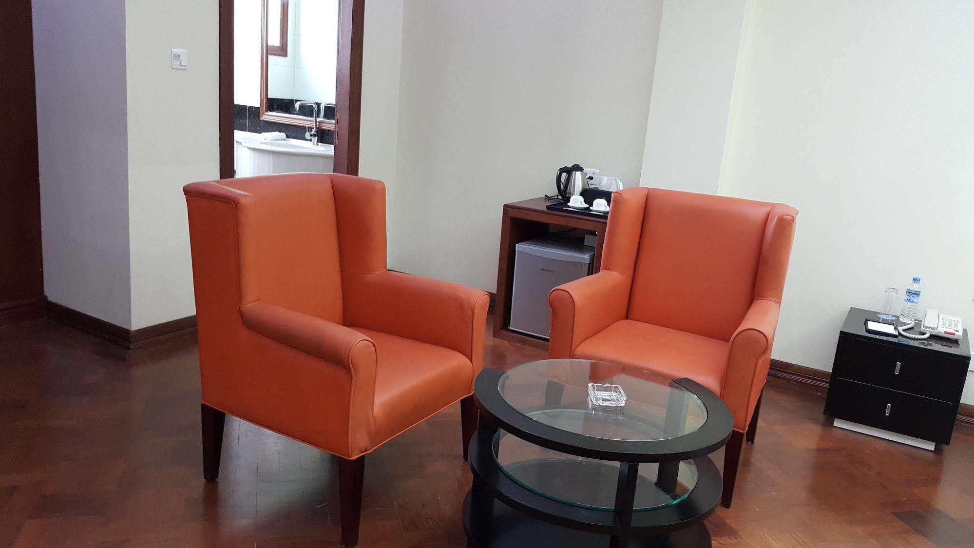 Sky Man Hotel Gyogon Kültér fotó