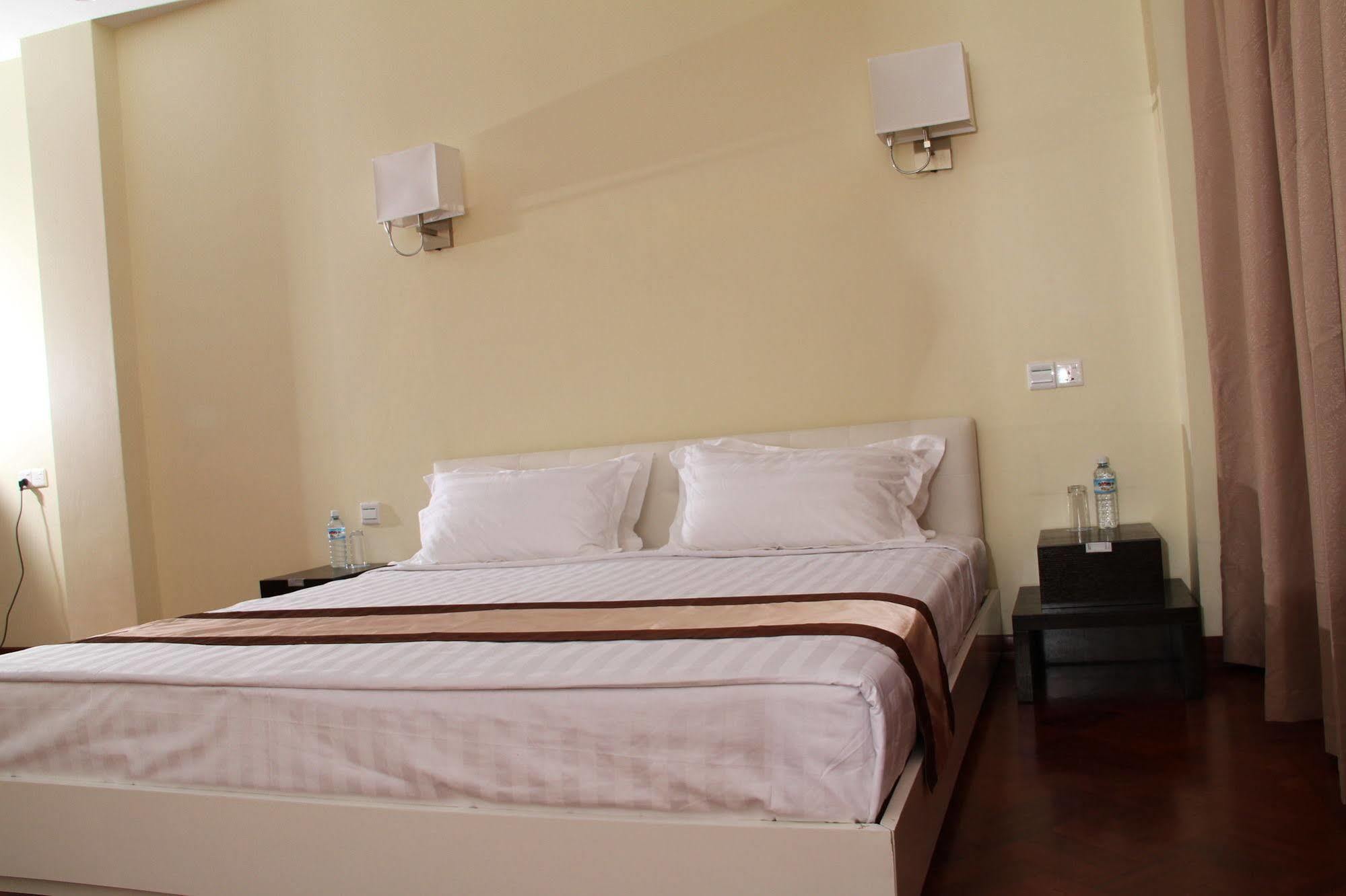 Sky Man Hotel Gyogon Kültér fotó