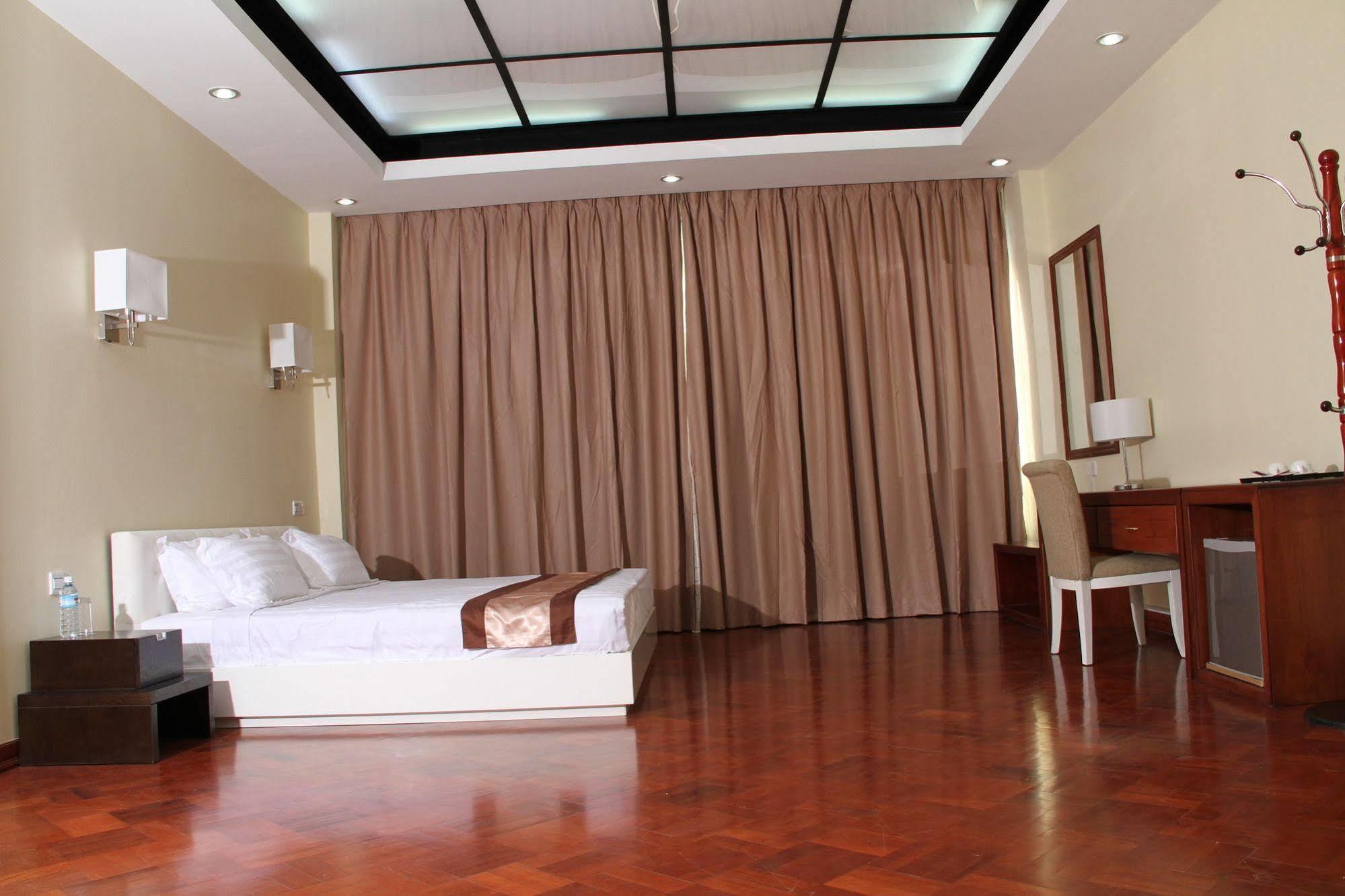 Sky Man Hotel Gyogon Kültér fotó